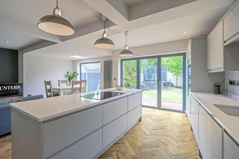 Open Plan Kitchen Living Area 4