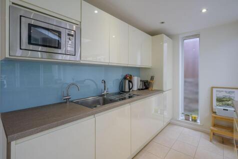 Kitchen Area 2