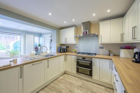 Kitchen Area 1