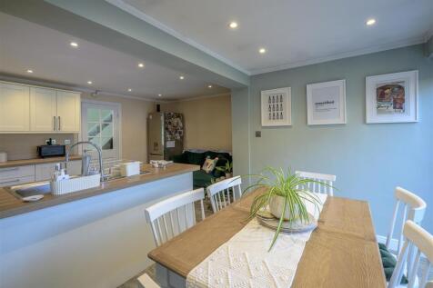 Kitchen Dining Room 2
