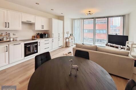 Open-Plan Kitchen Living 1