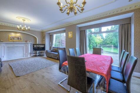 Lounge Dining Room 1