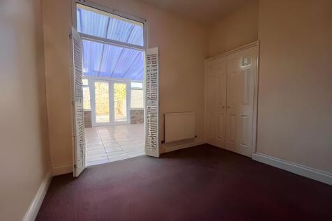 Flat 1 Bedroom