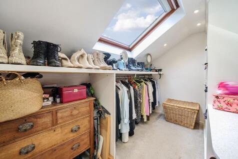 Bedrooms 1,2,3,4