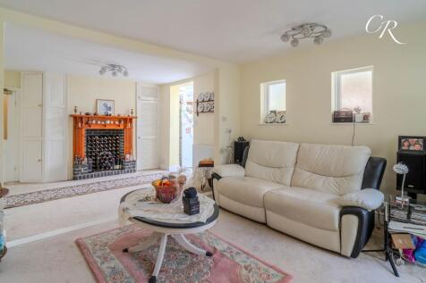 Reception Room 3 / Snug