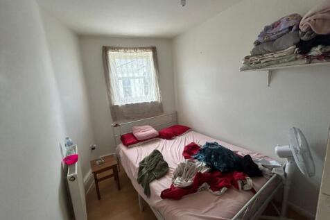 Top Floor Flat