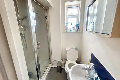 Top Floor Flat