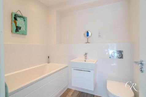 Ensuite Bathroom Two