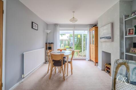Living Room / Dining Room