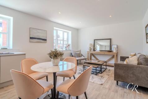 Open Plan Living Room and Kitchen