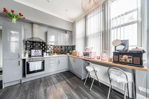 Kitchen / Reception Room GFF