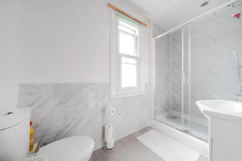 Shower Room FFF