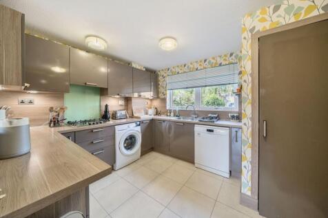 Kitchen / Dining Rom
