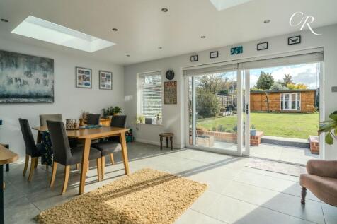 Kitchen/Dining Area