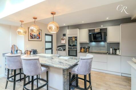 Kitchen / Dining / Family Room