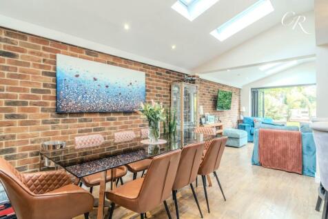 Kitchen / Dining / Family Room