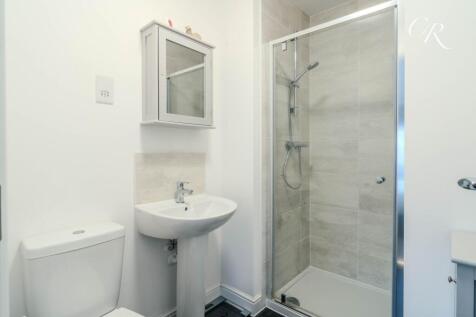 Ensuite To Bedroom One