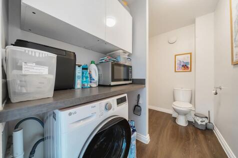 Cloakroom / Utility