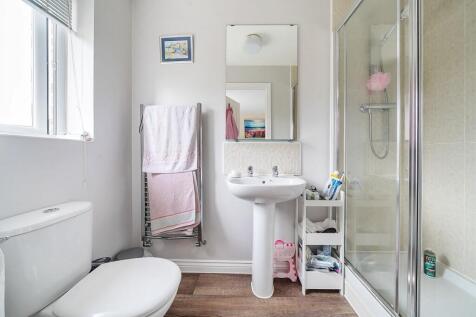 Ensuite To Bedroom One
