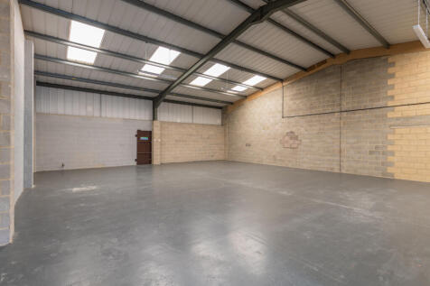 Unit 20 Horcott IE Fairford WEB-5.jpg