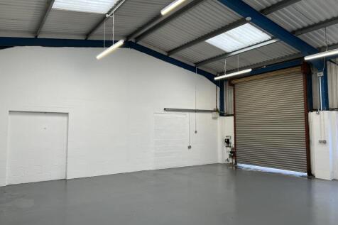 Unit 2 Navigation Yard 3.jpg