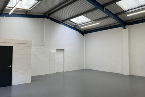 Unit 2 Navigation Yard 2.jpg