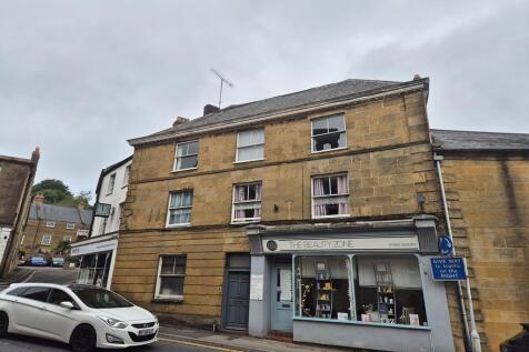 Second floor flat for rent