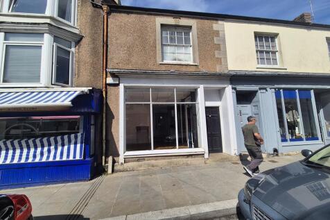 Shop to let