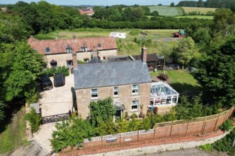 4 Bedroom Detached to rent