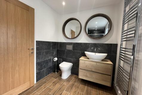 En-suite Bathroom
