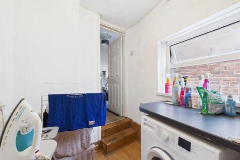 CAM01476G0-PR0515...