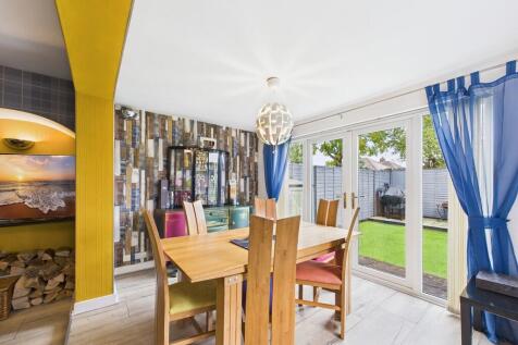 CAM01835G0-PR0322...