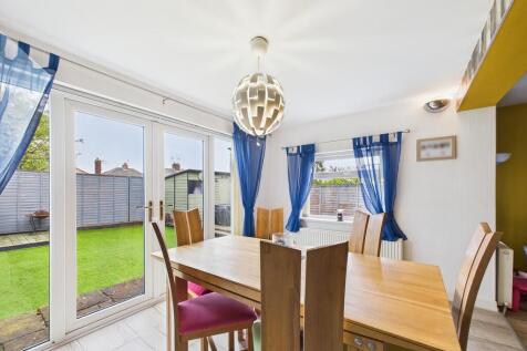 CAM01835G0-PR0322...