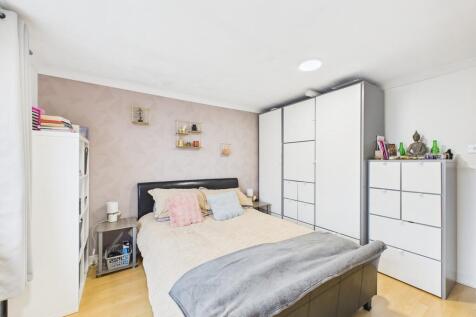 CAM01835G0-PR0322...