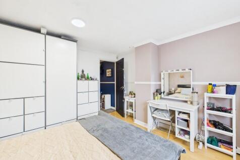 CAM01835G0-PR0322...