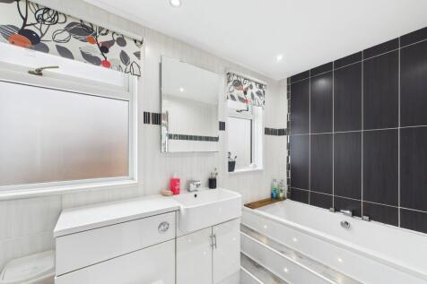 CAM01835G0-PR0322...