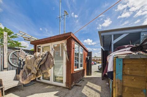 CAM01835G0-PR0251...