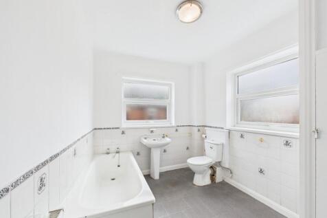 CAM01835G0-PR0323...