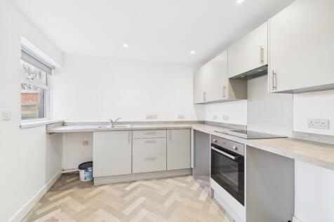 CAM01476G0-PR0395...