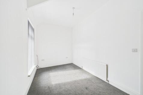 CAM01476G0-PR0395...