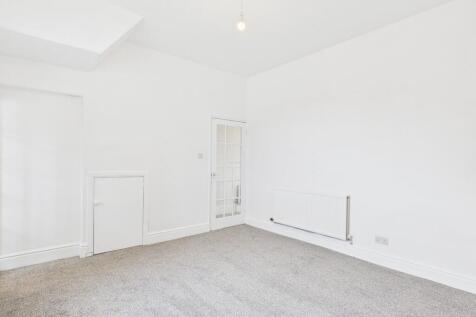 CAM01835G0-PR0317...