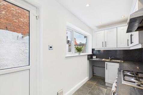 CAM01835G0-PR0317...