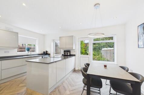 CAM01835G0-PR0298...