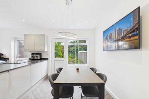 CAM01835G0-PR0298...