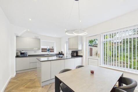 CAM01835G0-PR0298...