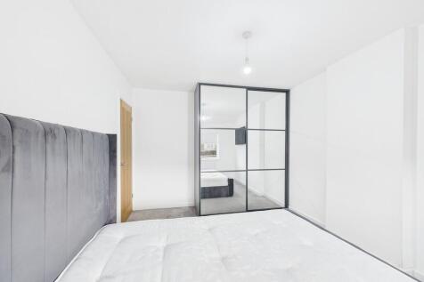 CAM01835G0-PR0298...