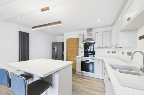 CAM01835G0-PR0349...