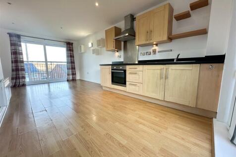 KITCHEN DINING AREA
