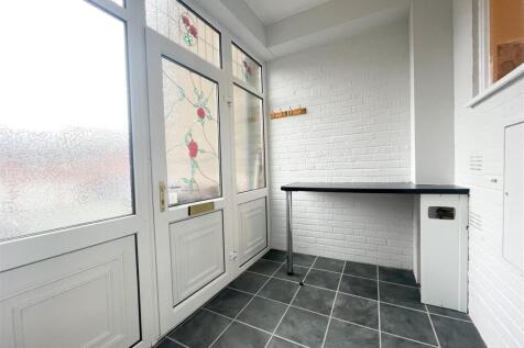 ENTRANCE PORCH