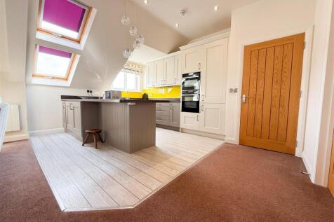 BREAKFAST KITCHEN AREA